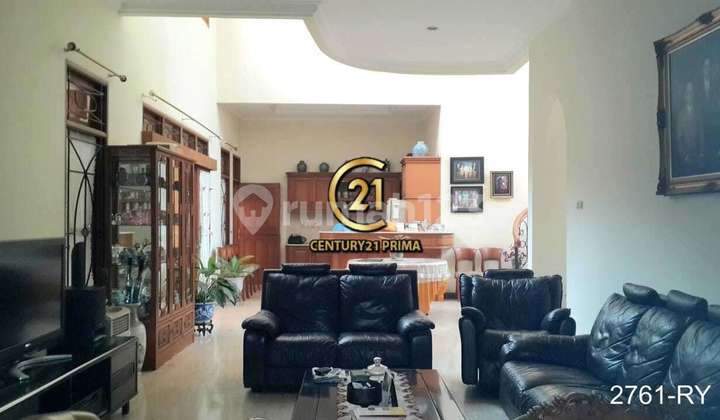 For Sale Large House with Spacious Yard Behind Bintaro Plaza