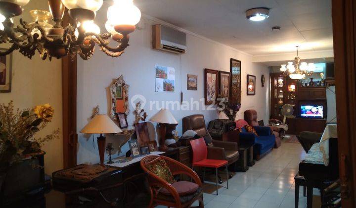 Rumah 2 Lt Murah Lokasi Segitiga Emas Jakarta Pusat Bagus Untuk Tinggal, Kantor Atau Kos Posisi Hook 2