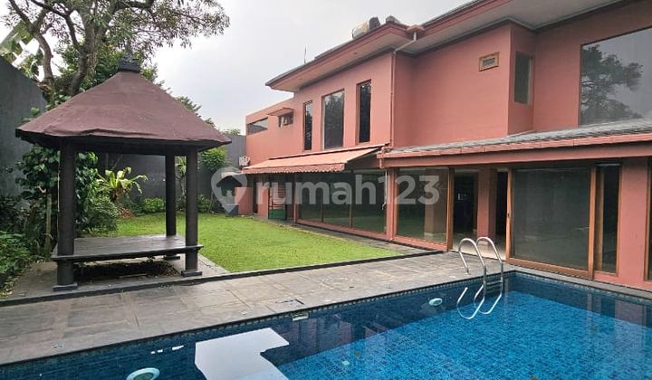 Rumah Luas Kondisi Bagus Siap Huni Lebak Bulus Jakarta Selatan