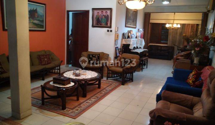 Rumah 2 Lt Murah Lokasi Segitiga Emas Jakarta Pusat Bagus Untuk Tinggal, Kantor Atau Kos 1