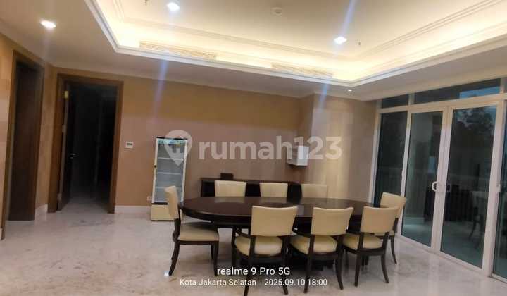 Apartment Botanica 3 BR Bagus Furnished  2