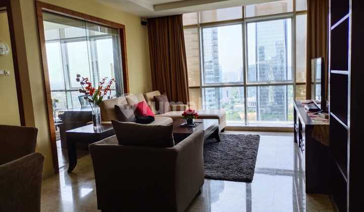 Sewa Apartment Oakwood Premier Cozmo 3 BR Bagus Furnished 1