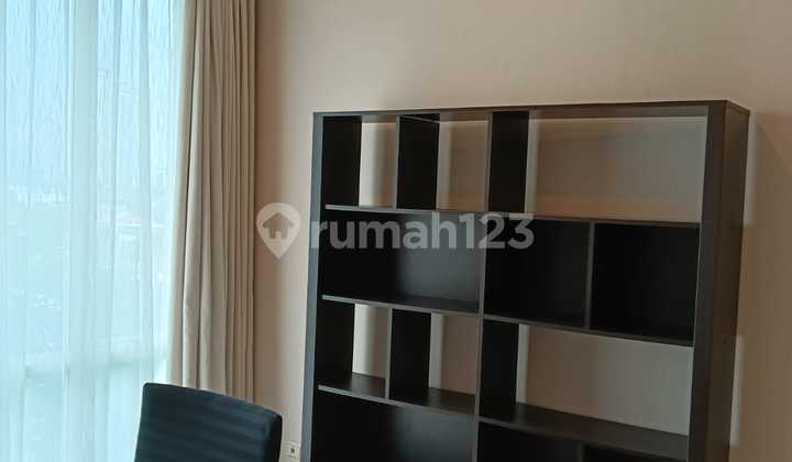 Rent Apartment Senayan Residence 3 BR Nice Furnished