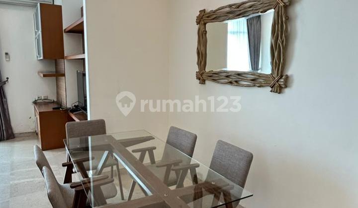 Senayan Residence Apartment 3 BR Well Furnished