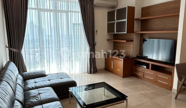Senayan Residence Apartment 3 BR Well Furnished
