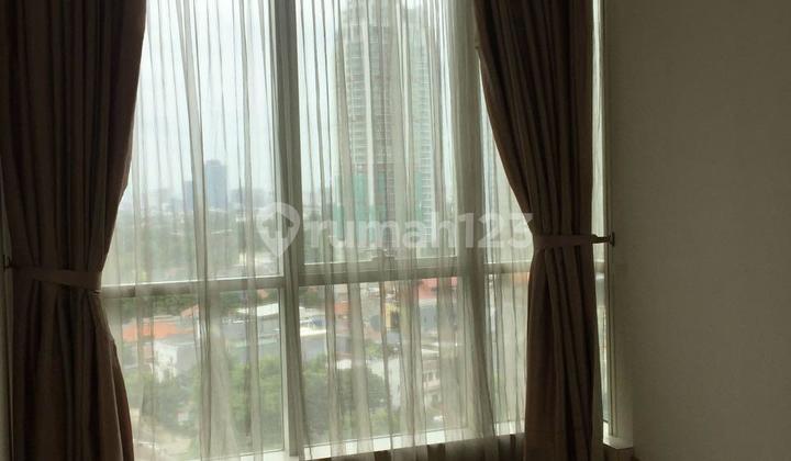 Apartment The Peak 3 BR Bagus Semi Furnished 1