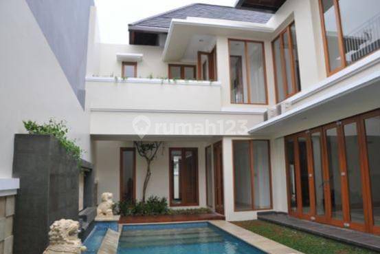 Dijual Rumah Minimalis Modern Area Cipete Bangunan 2 Lanta Semi Furnished  2