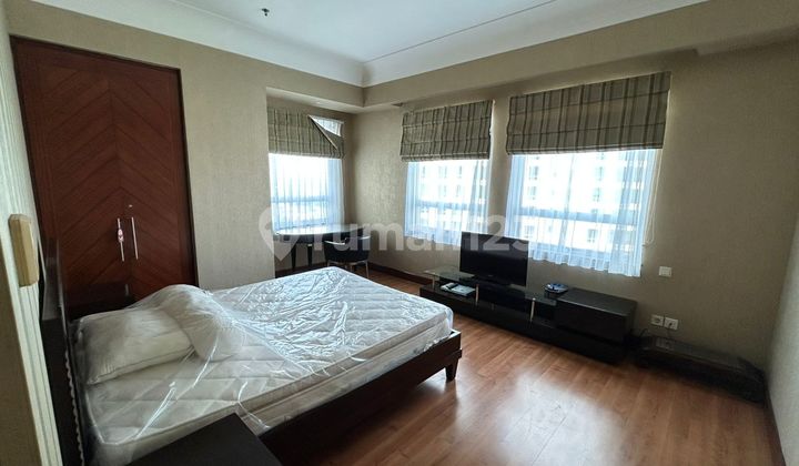 Pakubuwono Residence Apartment 3 BR Nice Furnished
