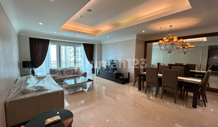 Pakubuwono Residence Apartment 3 BR Nice Furnished