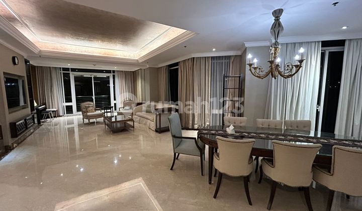 Apartment Four Seasons Residences 3 BR Bagus Furnished 2