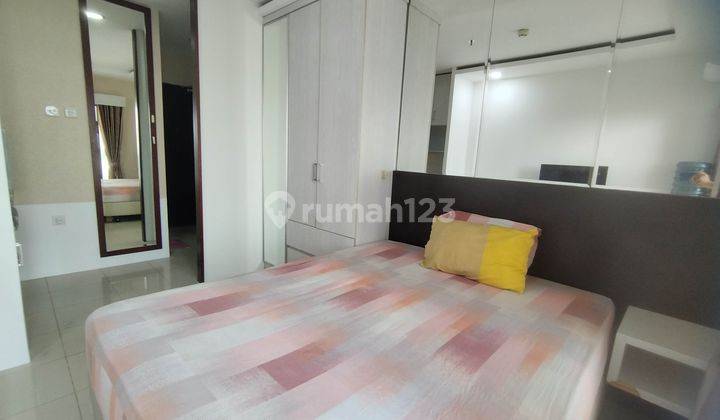 Disewakan Studio Furnish, Hadap Pool di Cervino Apt, Hanya 500m Dari Mal Kokas, Ari 1