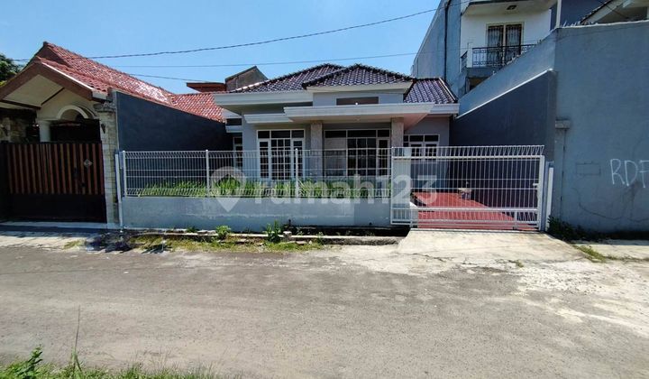 Rumah di Komp Bukit Cimanggu City Bogor, Dekat Gerbang Tol Lingkar Bogor, Ari