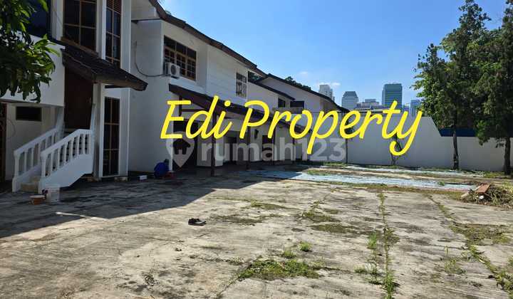 Rumah Bagus di Kontrakan, 2 Lantai, SHM, di Simprug