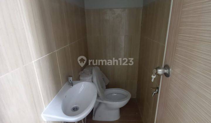 Ruko di Muchtar Raya No.38 Bojongsari, Sawangan 72 m² Semi Furnished SHM - Sertifikat Hak Milik 2