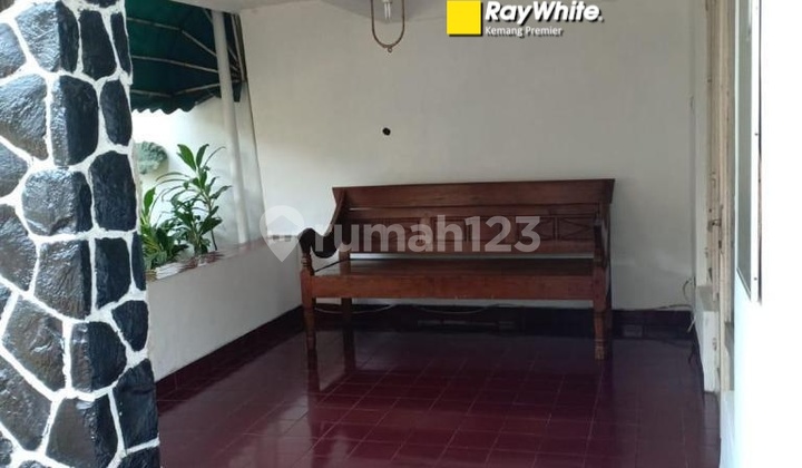 Rumah Asri di Jual Jl. Matraman Timur, Menteng 2