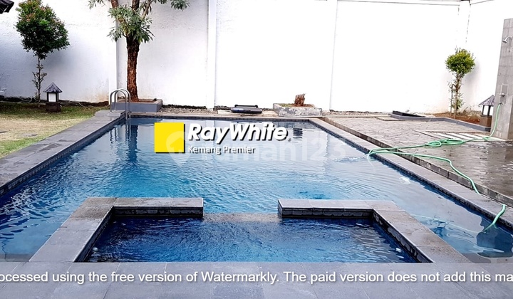 Rumah Bagus Unfurnished SHM Kemang, Jakarta Selatan