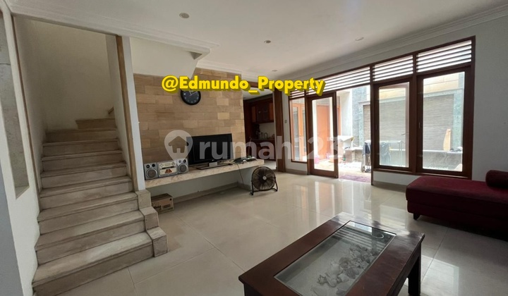 Rumah, 2 Lantai, SHM, di Ciganjur