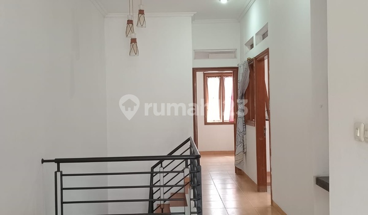 Rumah, 2 Lantai, SHM, di Kebayoran Baru