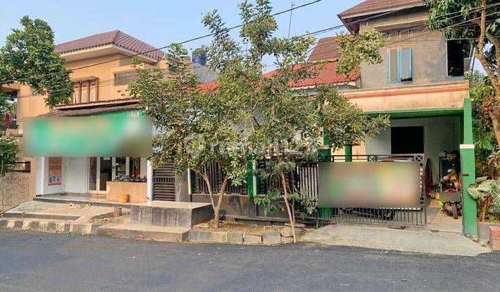 Hunian Bagus Posisi Sudut Taman Graha Asri 1