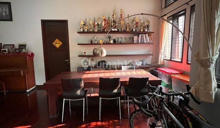 Rumah Sunter Bagus Siap Huni Hadap Selatan Jalan Lebar 2