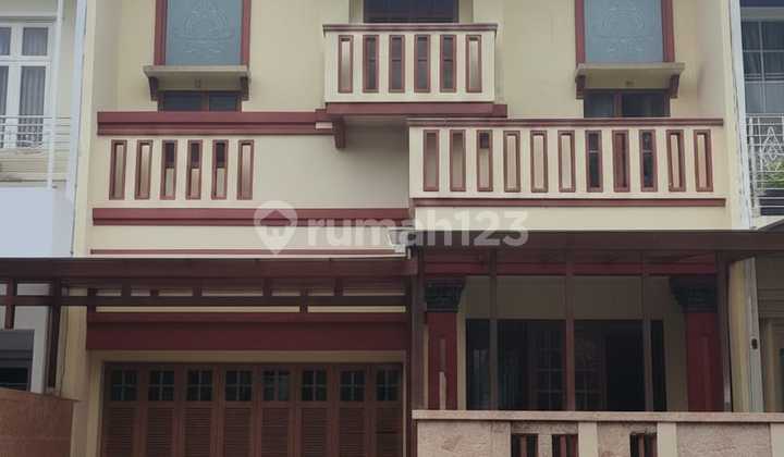 Jual Rumah Bagus Rapih di Pik