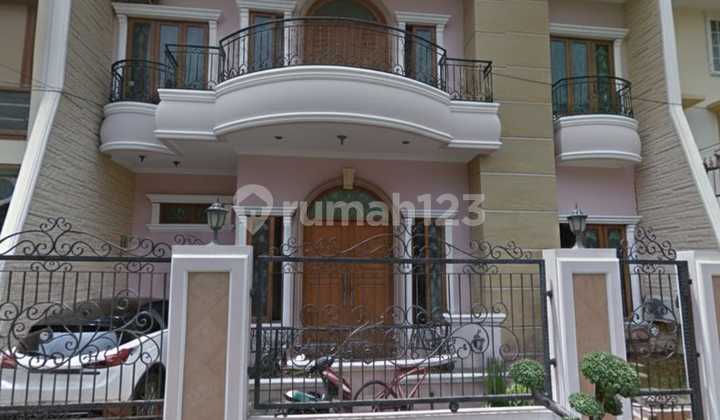 Nice House Strategic Location in Sunter Nice House Strategic Location in Sunter