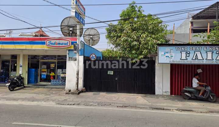 Jual Rumah Jalan Raya Ada Gudang Besar Lokasi di Semper Jakut Jual Rumah Jalan Raya Ada Gudang Besar Lokasi di Semper Jakut