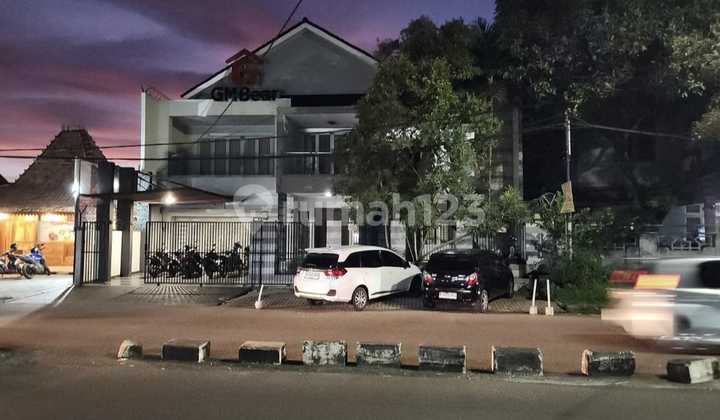 New 2.5-Story Shophouse, Land Area 113M² on Jl. Villa Melati Mas, North Serpong, South Tangerang (Ah) 2