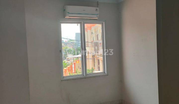 Rumah 2 Lantai Luas 200m² Perum Taman Mahkota Tangerang 1