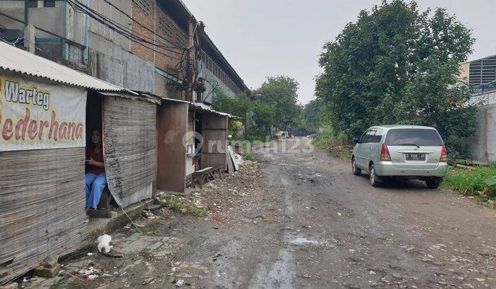 Tanah + Bangunan Semi Gudang Luas 3076m² di Jl. Raden Saleh Karang Tengah Tangerang 2