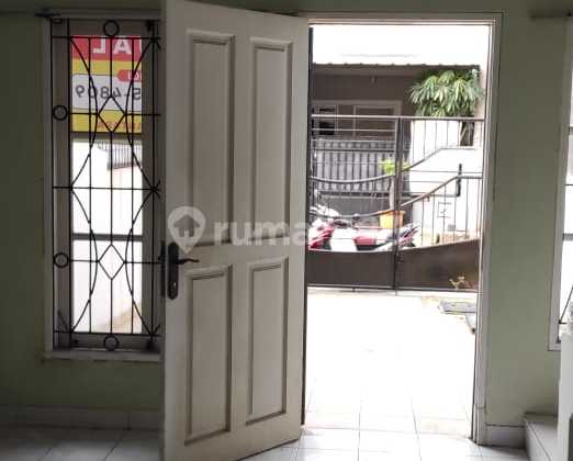 Rumah Siap Huni 2 Lantai Luas Tanah 60M² di Taman Palem Lestari Jak-Bar (Jh)