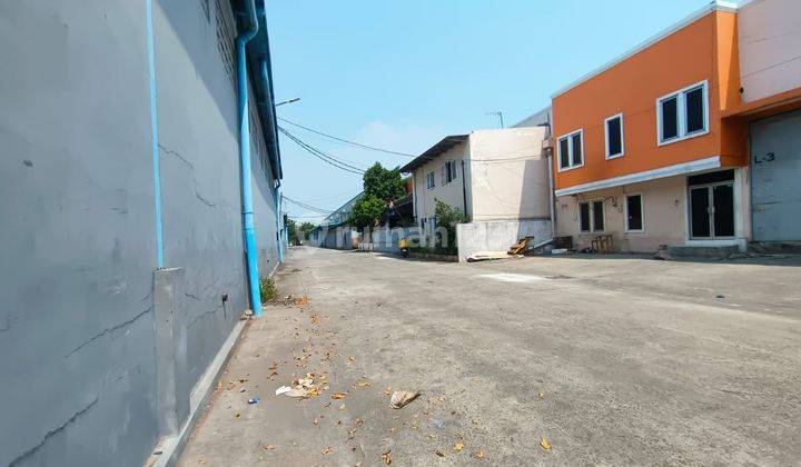 Gudang gandeng 4 dalam kawasan pergudangan Bandara Mas Luas 330m² di Jl. Selapajang Kec.Neglasari Tangerang 2