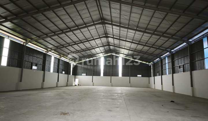 Gudang Baru Luas 1000M² di Jl Jambe Tangerang