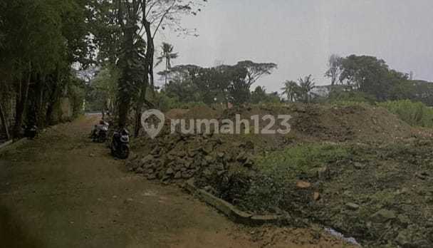 Tanah + Bangunan Luas Tanah 2,2H di Jl. Daan Mogot Raya Tangerang Kota (Yr)