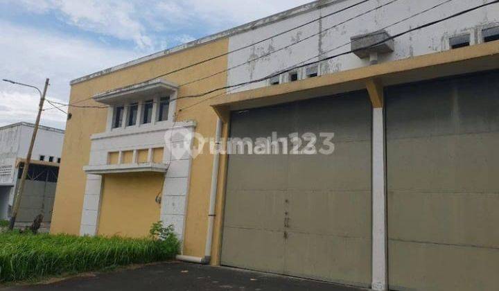 Gudang Luas 330m² Kawasan Industri Pergudangan Bandara Mas di Jl. Selapajang Jaya Kec. Neglasari Tangerang 2