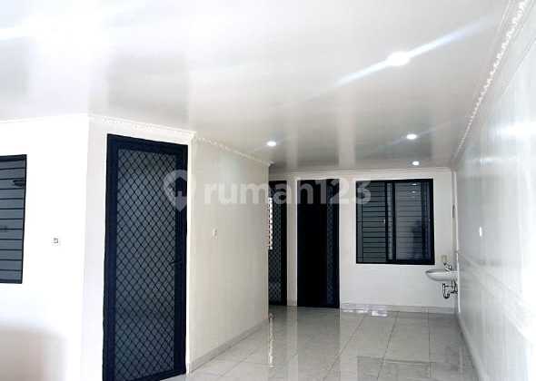 Rumah 2 Lantai Siap Huni Luas Tanah 120M² Komplek Grisenda di Jl. Pantai Indah Timur Kapuk Penjaringan Jak-Ut Rumah 2 Lantai Siap Huni Luas Tanah 120M² Komplek Grisenda di Jl. Pantai Indah Timur Kapuk Penjaringan Jak-Ut