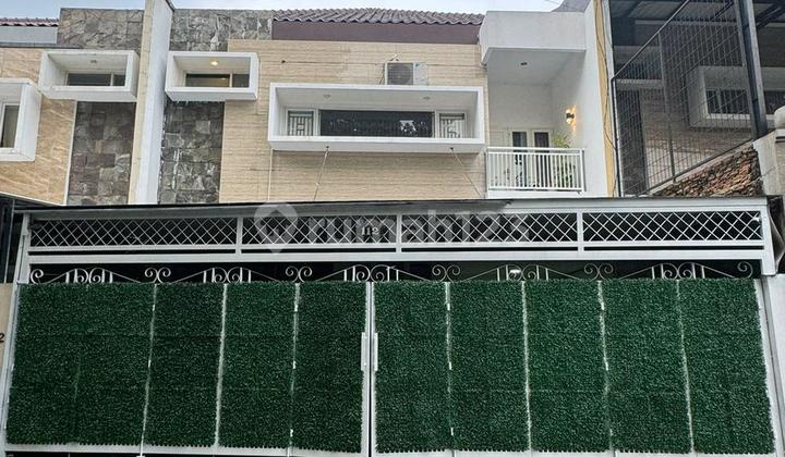 Rumah siap huni luas tanah 151m² dalam komplek di jl. Syarfa kel, Ciganjur kec Jagakarsa Jak-Sel