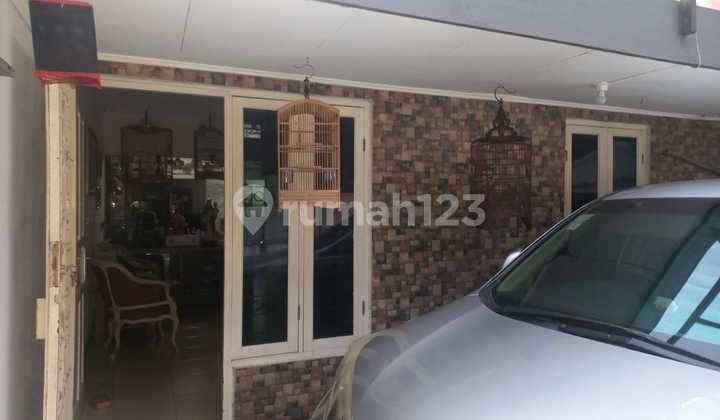 1.5-Story House, 120m² Area, on Mangga Duri Kepa St., Kebon Jeruk Subdistrict, West Jakarta 2