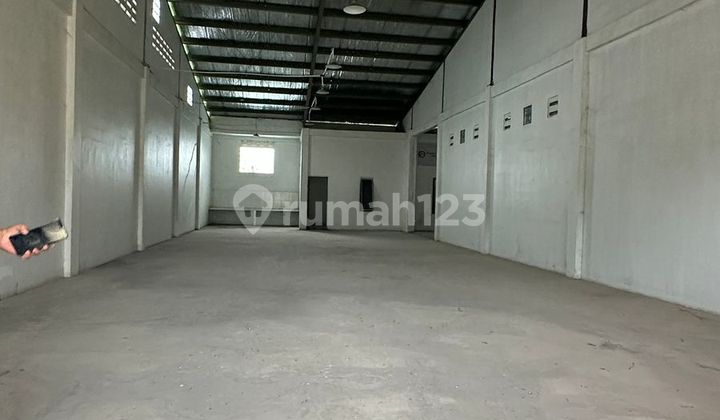 Tanah & Gudang Luas Tanah 1800M² di Jl. Jambe Tigaraksa Tangerang (Sy) Tanah & Gudang Luas Tanah 1800M² di Jl. Jambe Tigaraksa Tangerang (Sy)