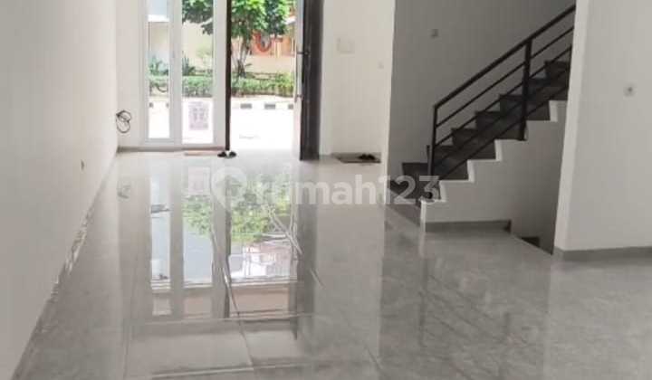 Rumah baru 3 lantai luas tanah 90m² di area City Resort Cengkareng Jak-Bar