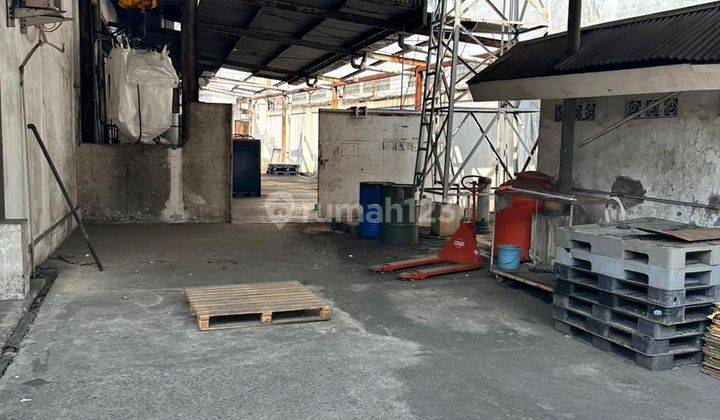 Gudang Ex Pabrik Luas 1500m² di Jl. Neglasari Tangerang