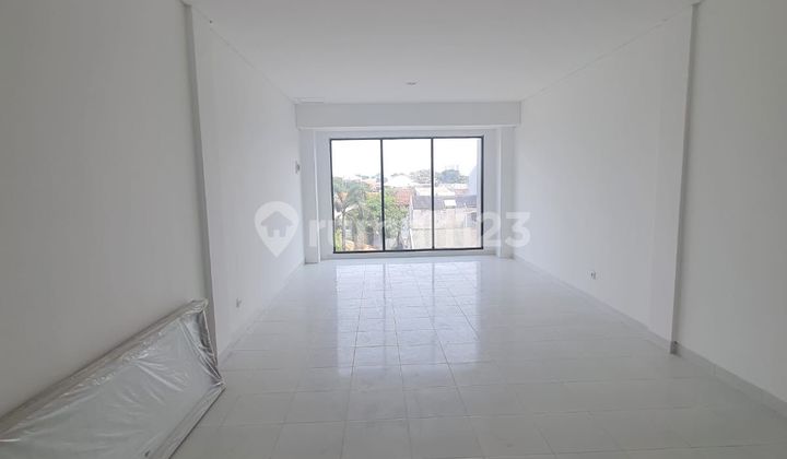 Ruko Baru 3,5 Lantai Luas Tanah 117M² di Jl. Cendrawasih Cengkareng Barat Jak-Bar