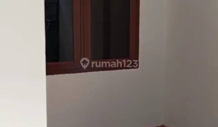 Rumah 1,5 Lantai Luas 115m² di Jl. Hemat Grogol Jak bar 2