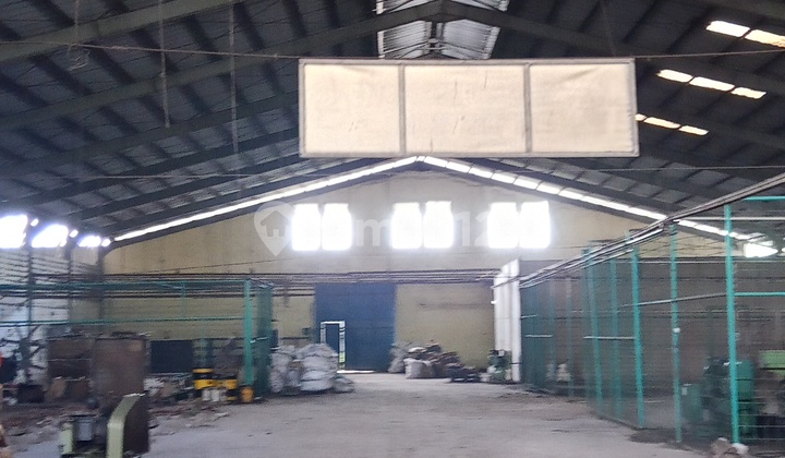 Ex-Factory Warehouse Area 14000m² on Jl. Moh Toha, Periuk District, Tangerang City Ex-Factory Warehouse Area 14000m² on Jl. Moh Toha, Periuk District, Tangerang City