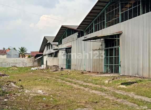 Warehouse Former Factory 6000m² Area on Jl. Moh Toha, Periuk District, Tangerang City Warehouse Former Factory 6000m² Area on Jl. Moh Toha, Periuk District, Tangerang City