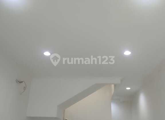 Ruko Baru 3,5 Lantai Luas Tanah 56M² Minimalis Modern Aries Utama Puri Kembangan Jak-Bar