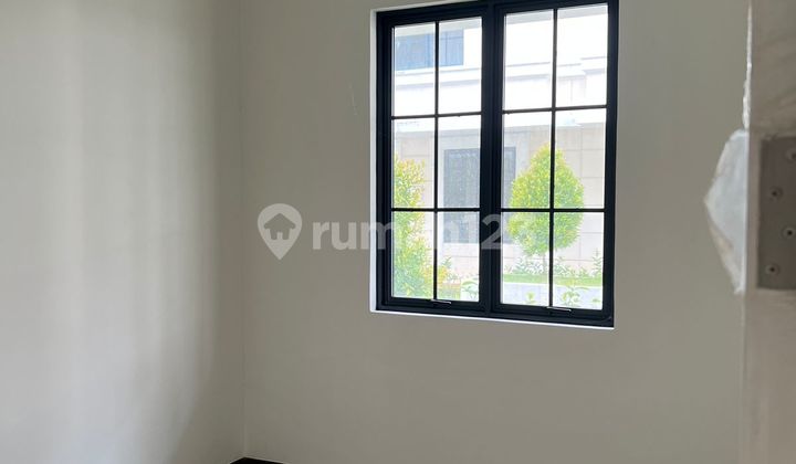 Rumah siap huni 3 lantai luas tanah 72m² Perum Lavon 2 cluster Margonite kec. Sindang Jaya kab. Tangerang 2