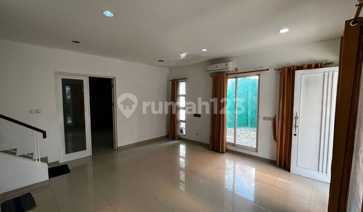Rumah Siap Huni 2 Lantai Luas Tanah 90M² Perum Golflake Residence di Jl. Kapuk Cengkareng Jak-Bar (Pa)
