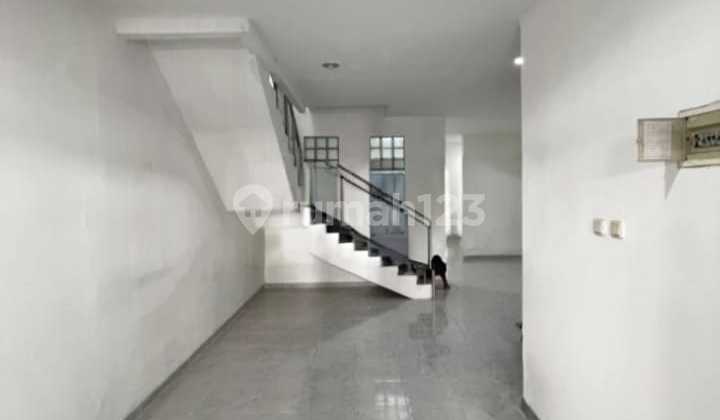 Rumah 2 Lantai Luas Tanah 90M² Full Renovasi Perum Taman Palem Lestari Kec. Cengkareng Jak-Bar (Wl)