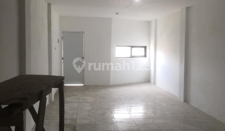 Ruko baru 3,5 lantai luas tanah 86m² di jl. raya Jembatan Lima Jak bar Ruko baru 3,5 lantai luas tanah 86m² di jl. raya Jembatan Lima Jak bar